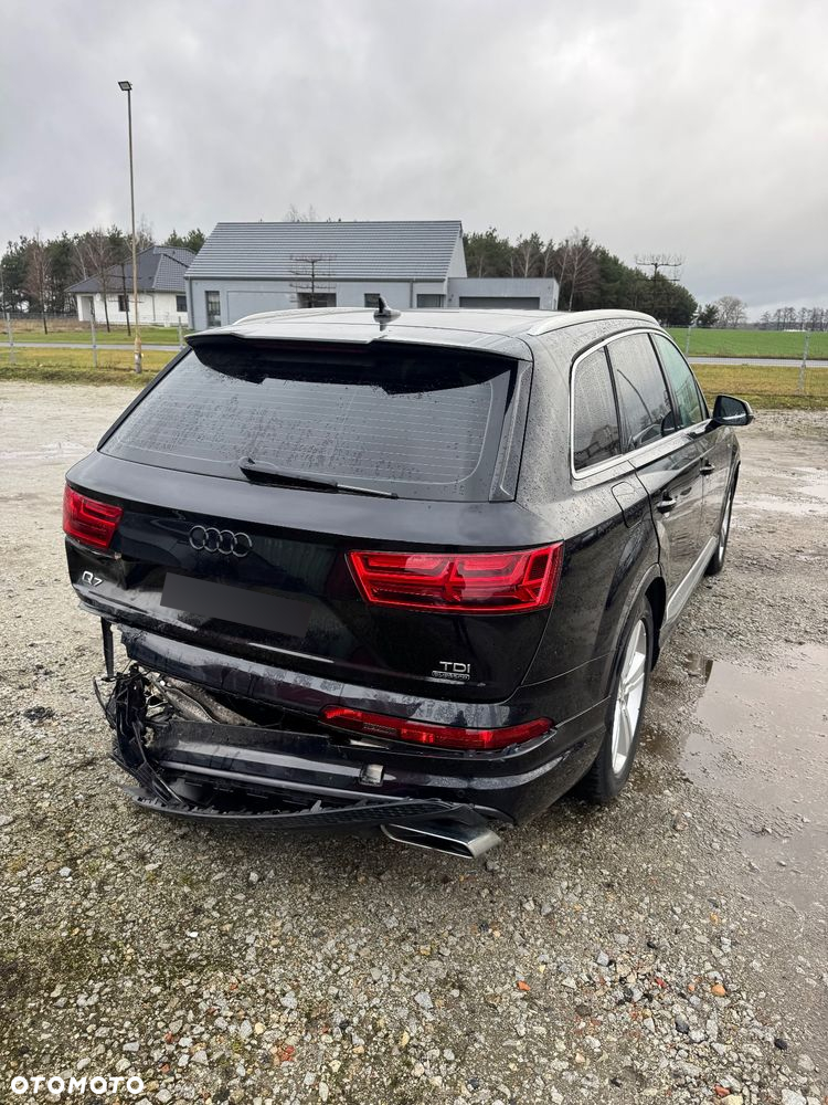 Audi Q7 3.0 TDI Quattro Tiptronic - 6