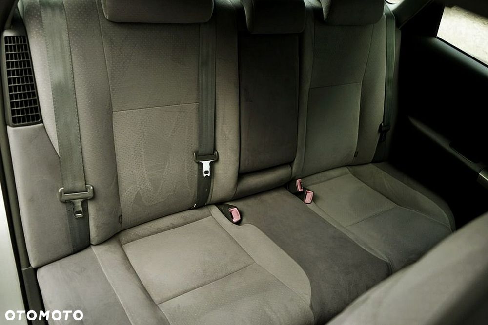 Toyota Prius - 21