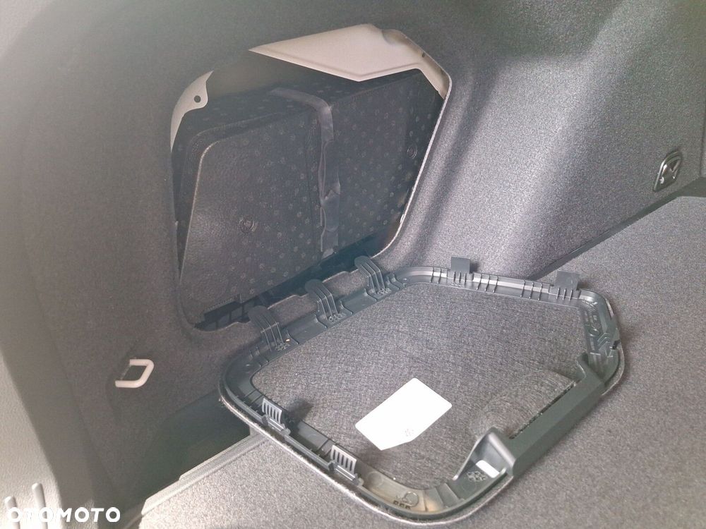 Volkswagen Golf Variant - 20
