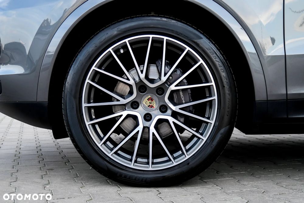 Porsche Cayenne Standard - 10