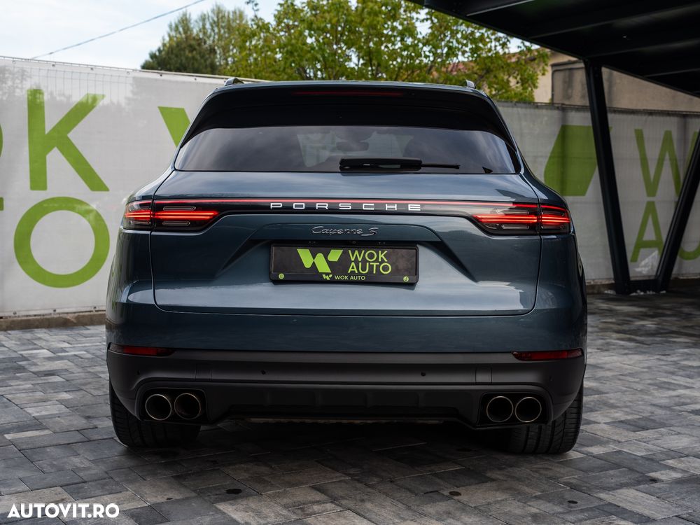 Porsche Cayenne - 12