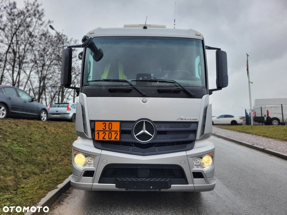 Mercedes-Benz Antos 2533 - 14
