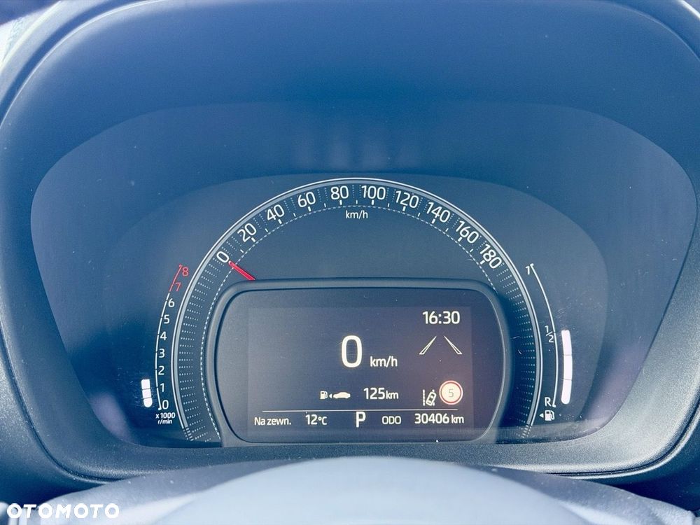 Toyota Aygo X 1.0 VVT-i Color Edition X-shift - 12