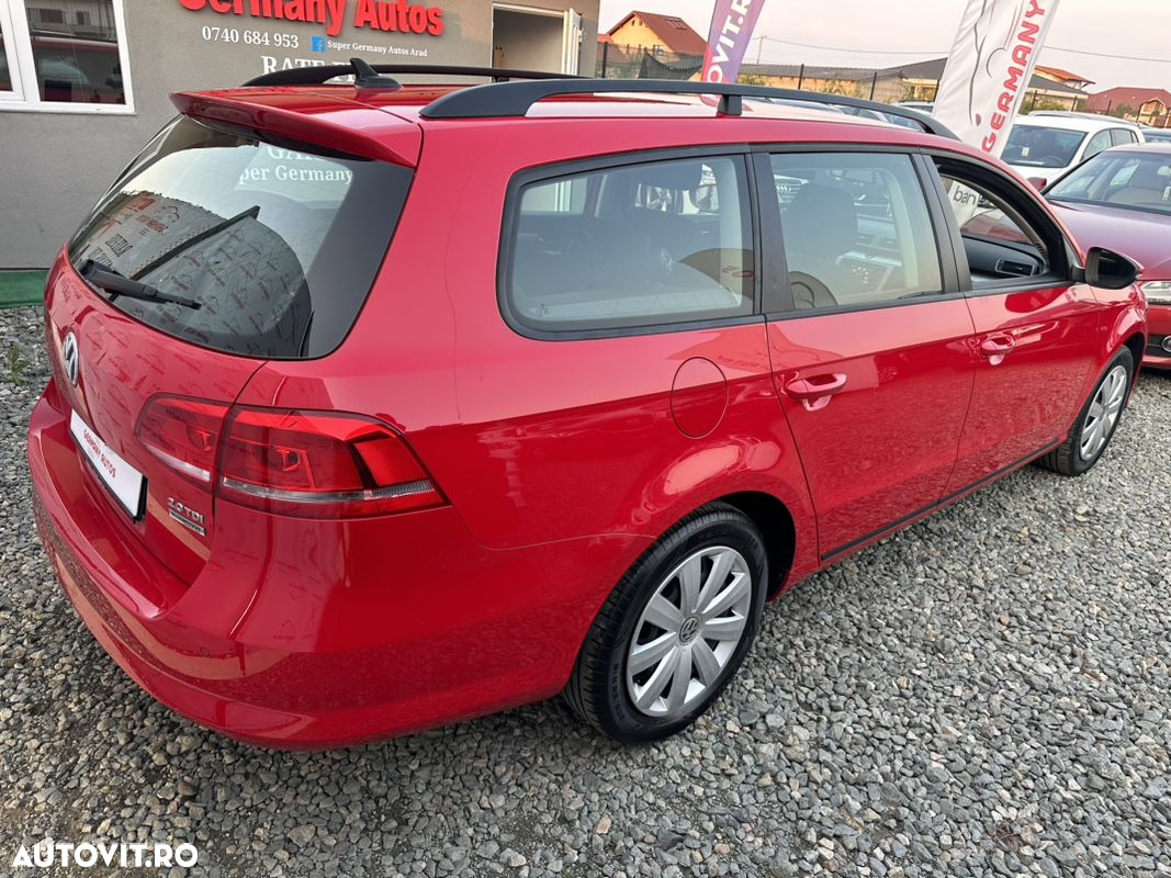 Volkswagen Passat Variant 2.0 TDI BlueMotion Technology DSG Highline - 3
