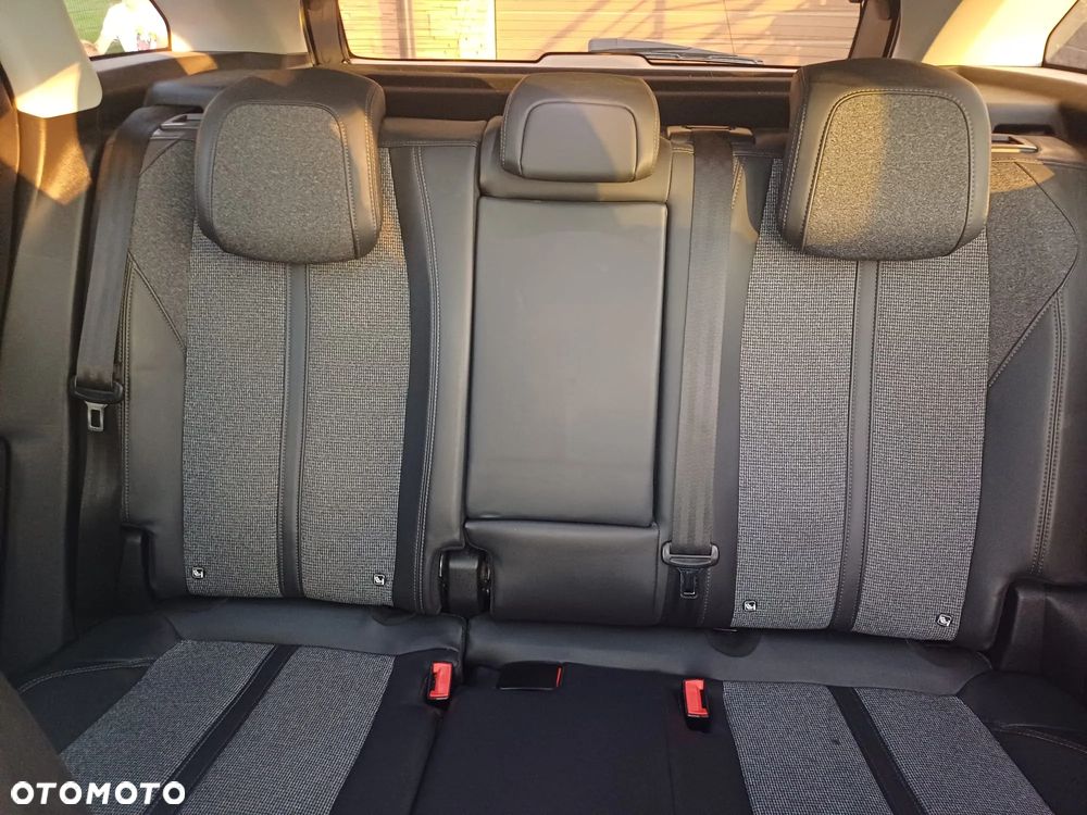 Peugeot 3008 1.6 THP Active S&S EAT6 - 17