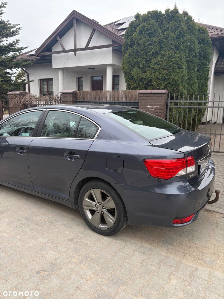 Toyota Avensis 2.0 Premium MS - 5