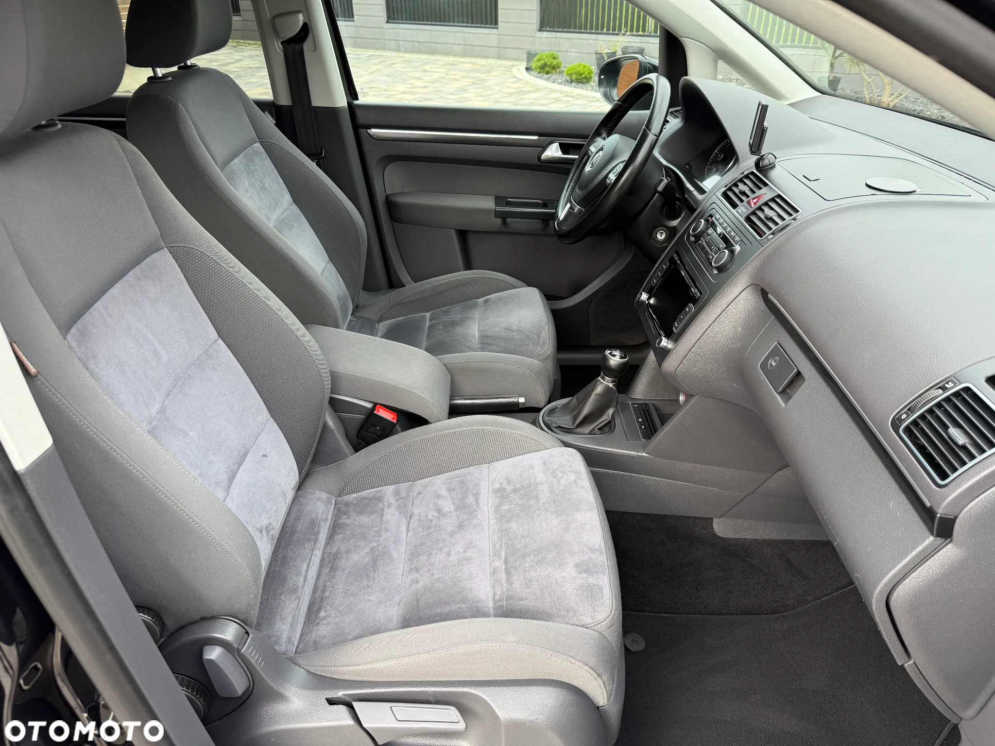 Volkswagen Touran 2.0 TDI DPF Highline Perfectline - 17