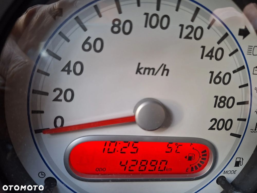 Suzuki Splash 1.0 Club - 9