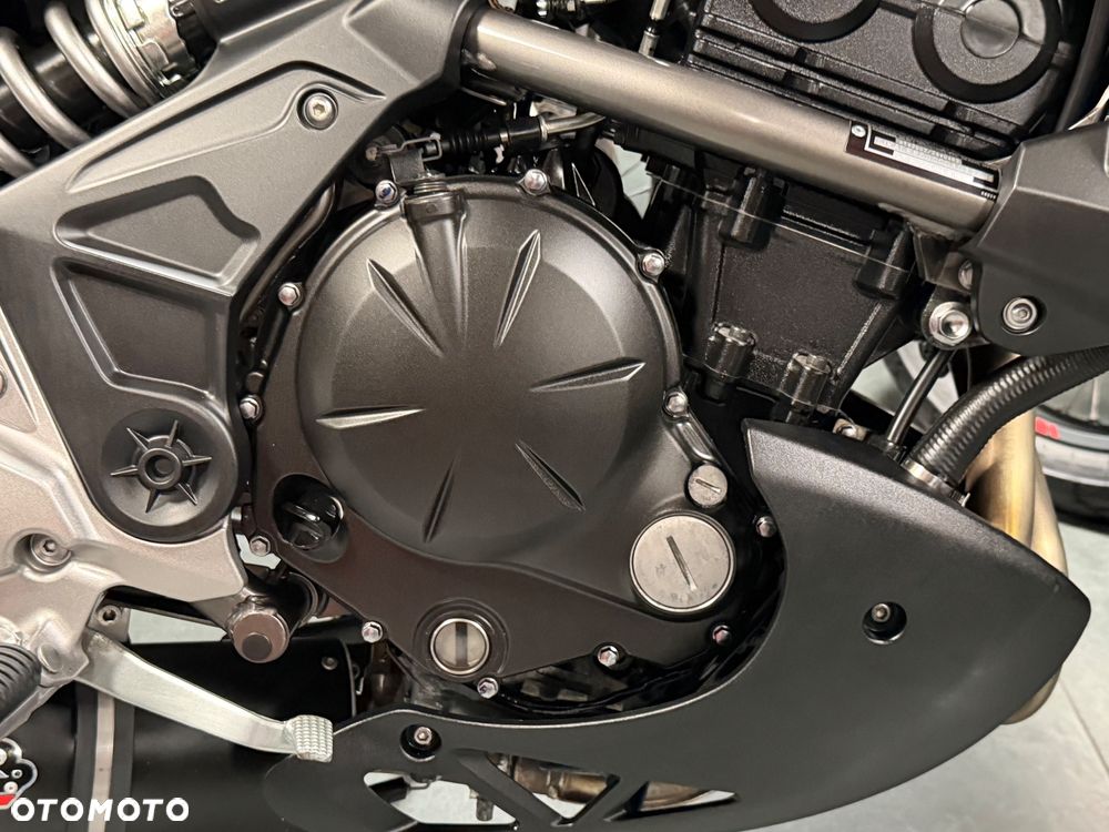 Kawasaki Versys 650 - 14