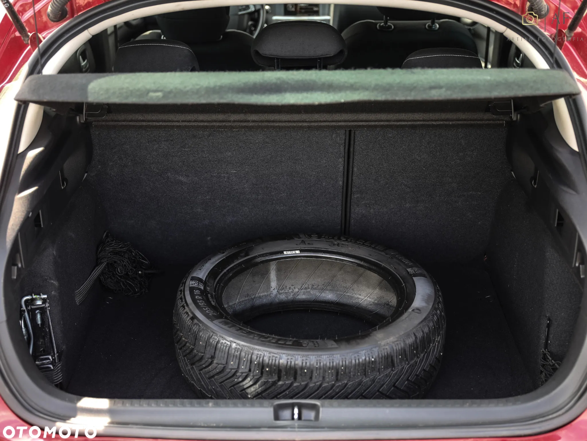 Citroën C4 e-HDi 115 ETG6 Business Class - 29