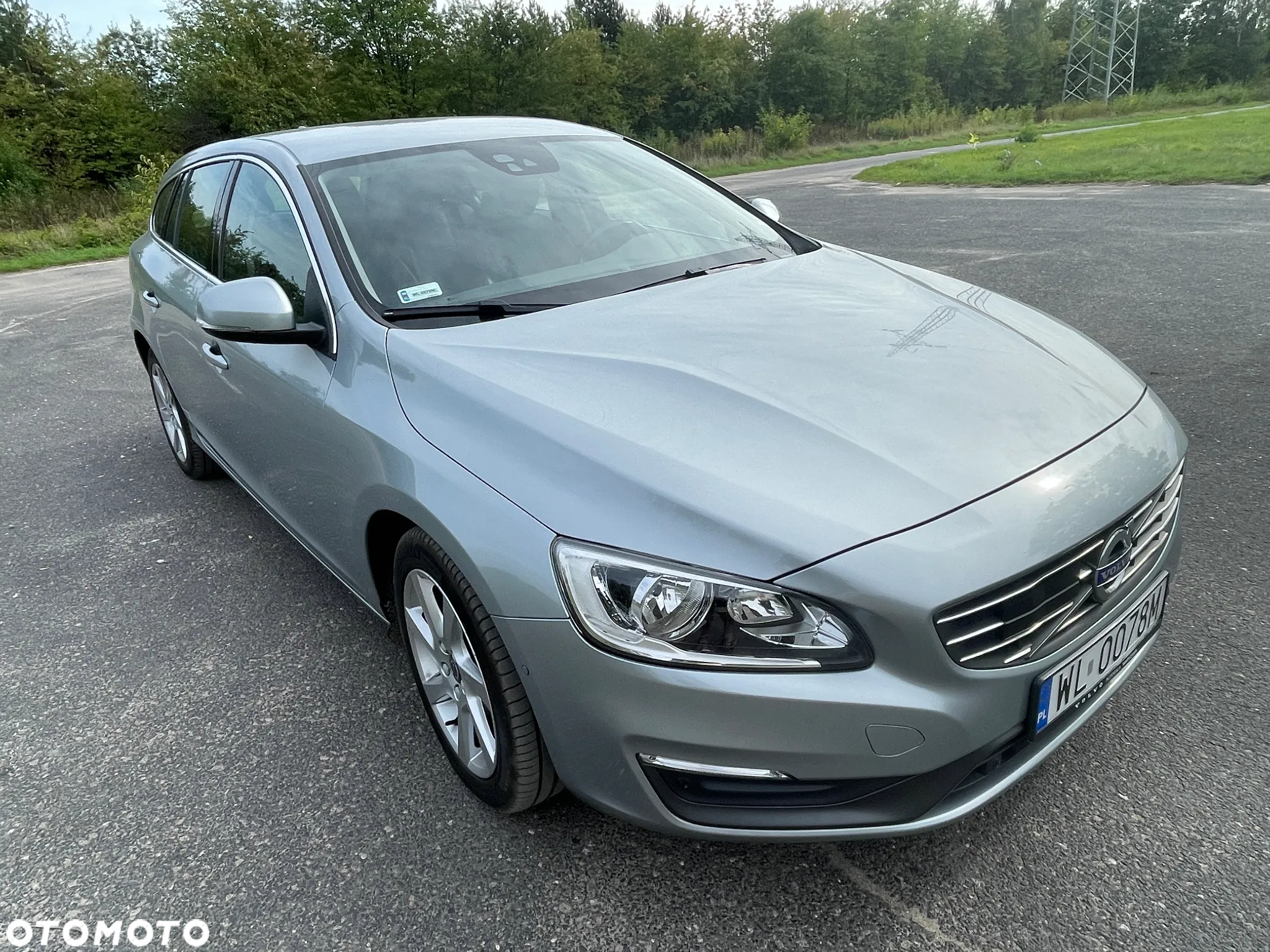 Volvo V60 D4 Drive-E Momentum - 3