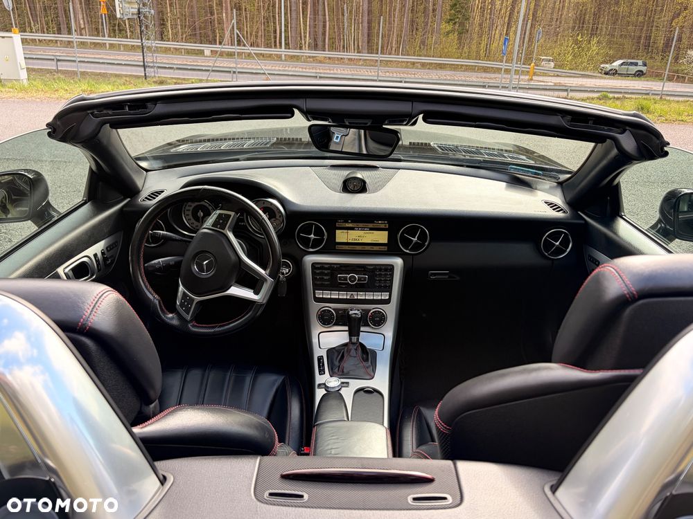 Mercedes-Benz SLK 350 (BlueEFFICIENCY) 7G-TRONIC CarbonLOOK Edition - 17