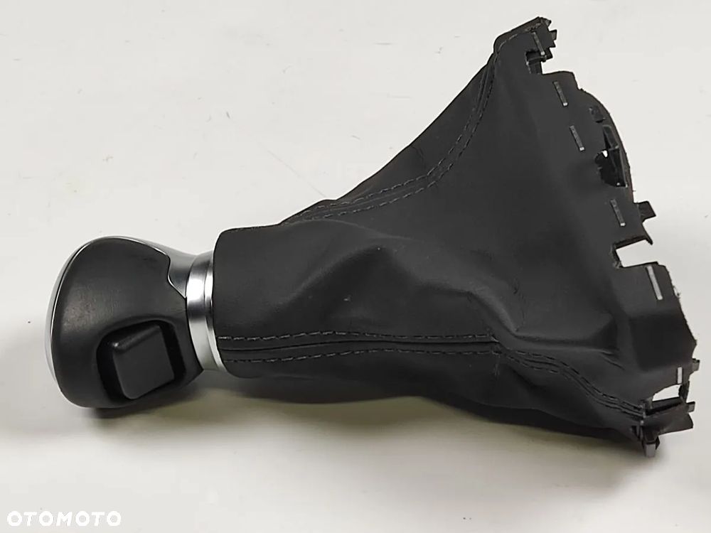 TOYOTA C-HR Automat od 2019r Gałka z Mieszkiem - 2