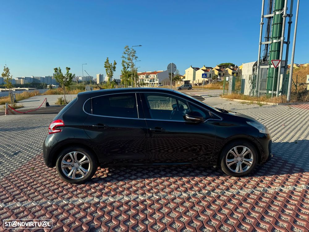 Peugeot 208 1.2 VTi Active - 5