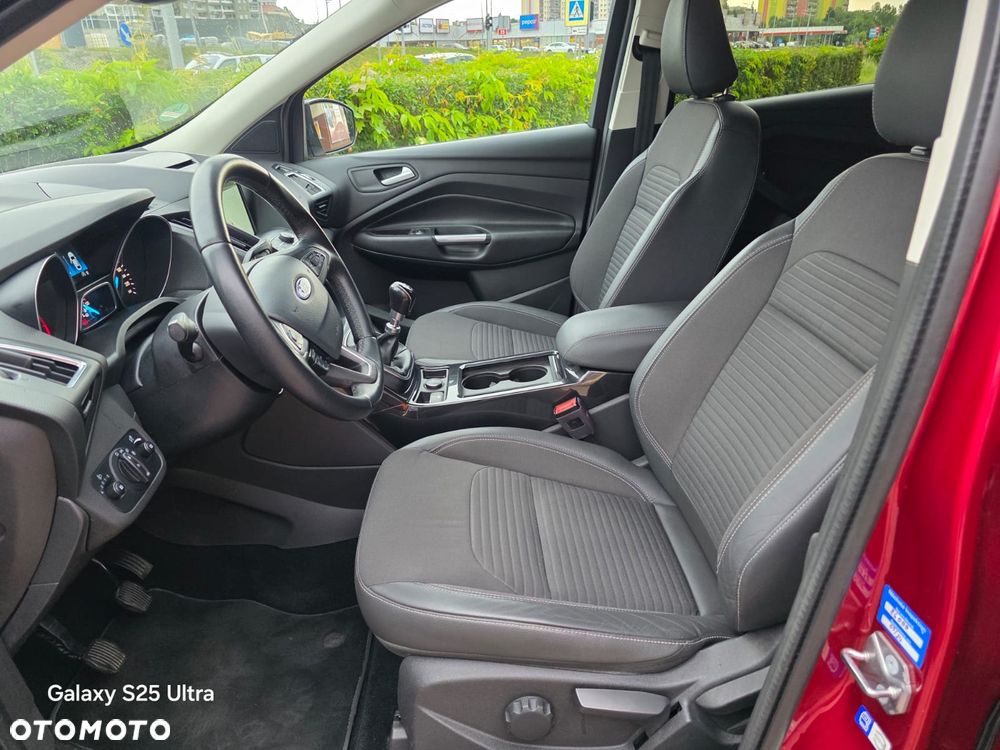 Ford Kuga 1.5 EcoBoost 2x4 Individual - 24