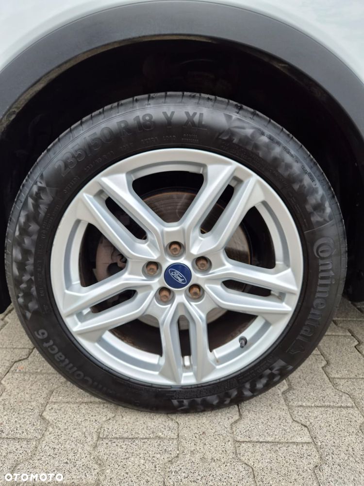 Ford Kuga 2.0 TDCi FWD Titanium - 25