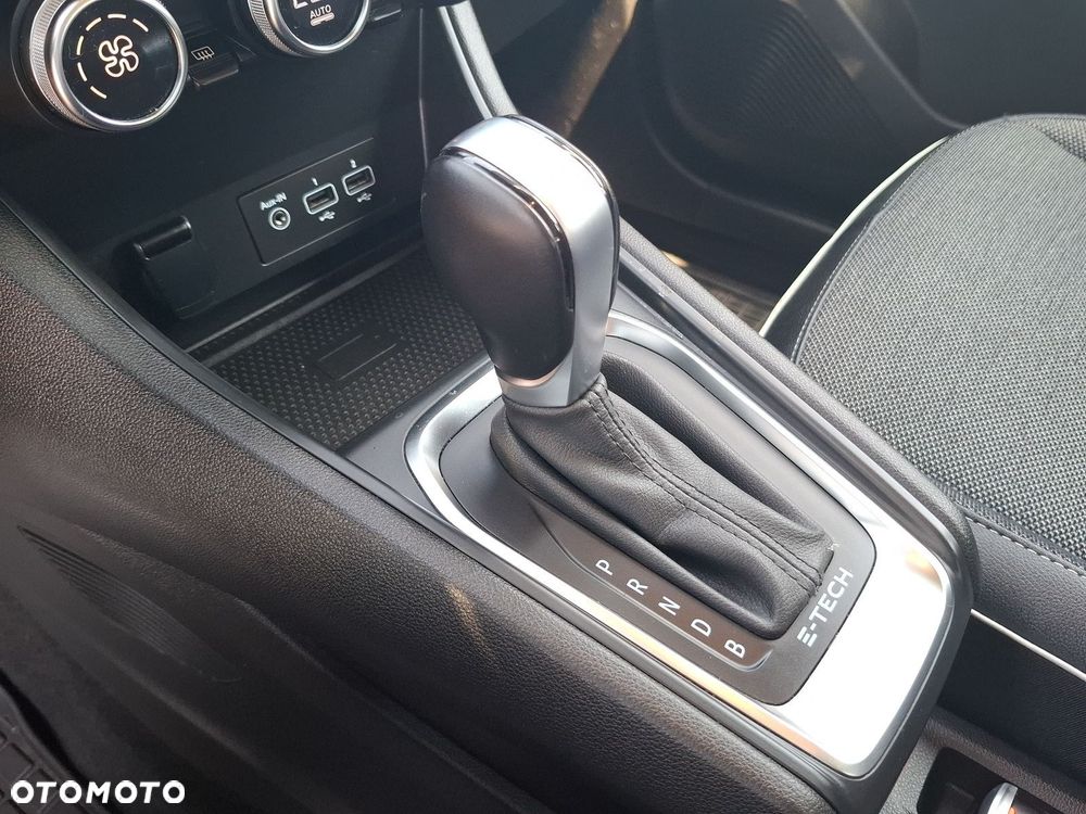 Renault Captur 1.6 E-TECH Full Hybrid 145 Intens - 24