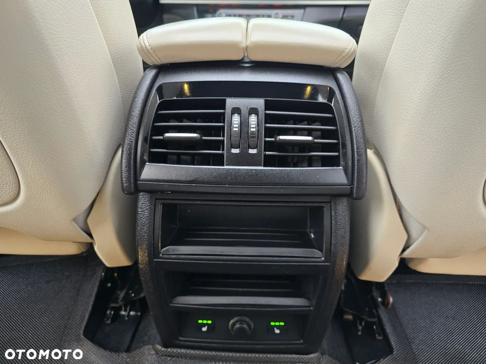 BMW X5 3.5i xDrive - 36