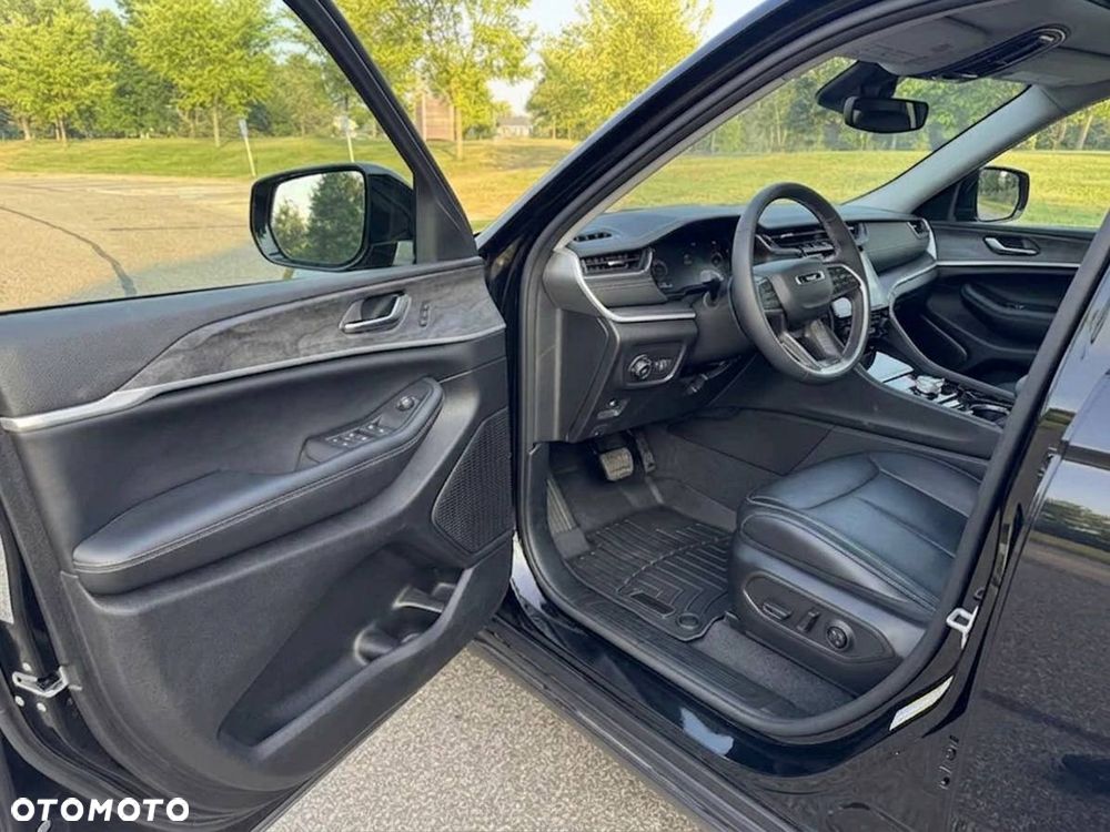 Jeep Grand Cherokee - 7