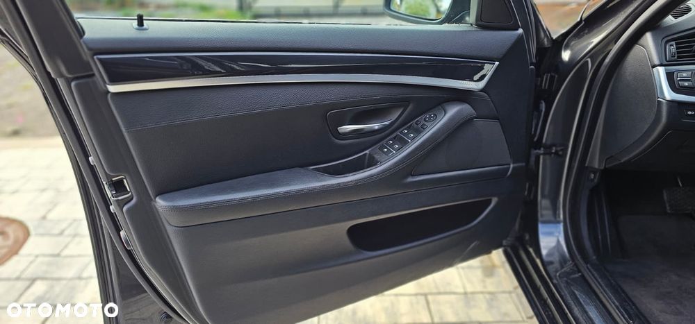 BMW Seria 5 520d Modern Line - 14