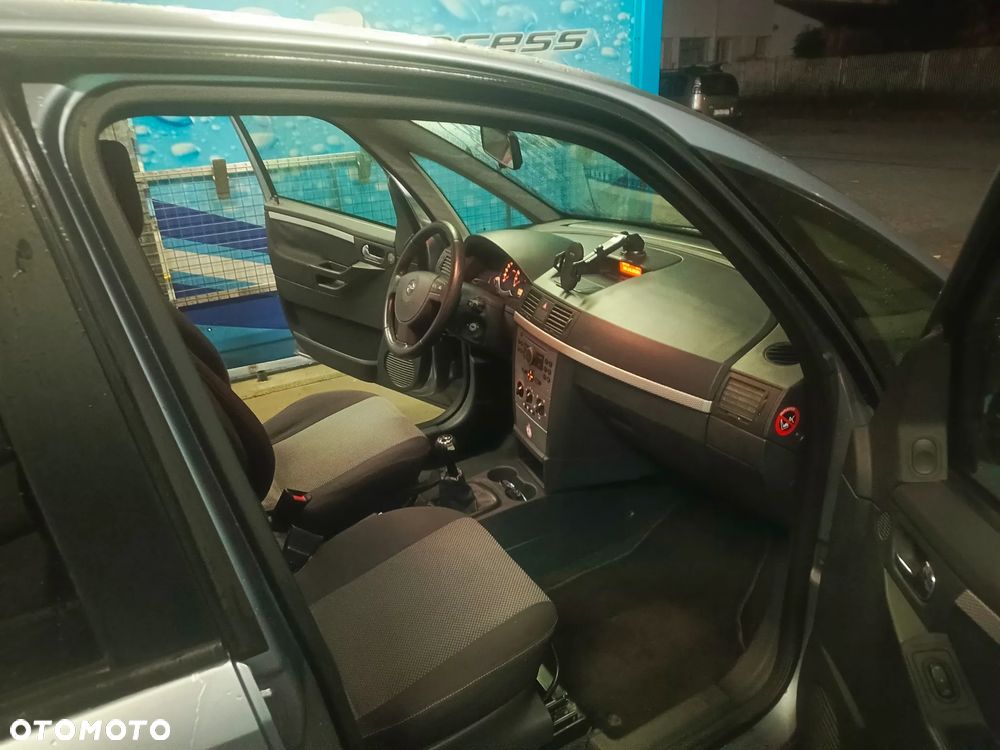 Opel Meriva - 8