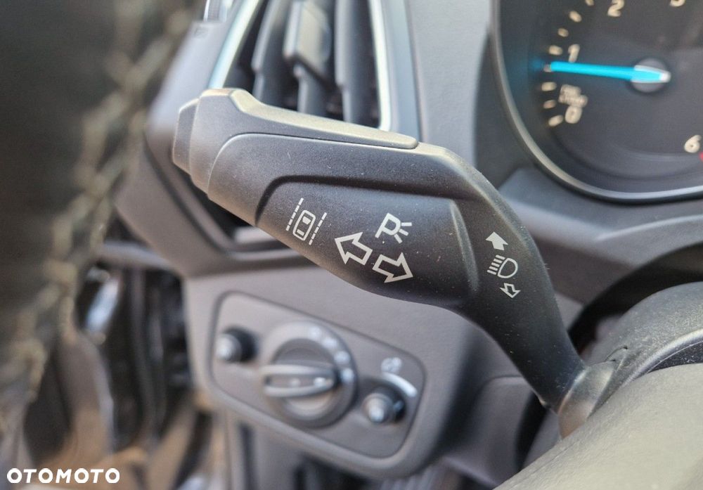 Ford Kuga 2.0 TDCi 4x4 ST-Line - 34