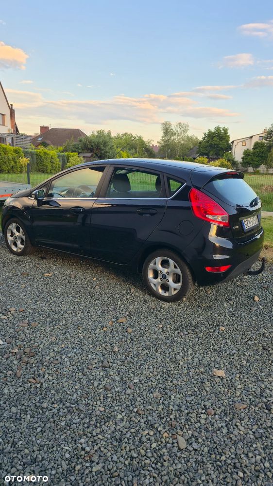 Ford Fiesta - 5