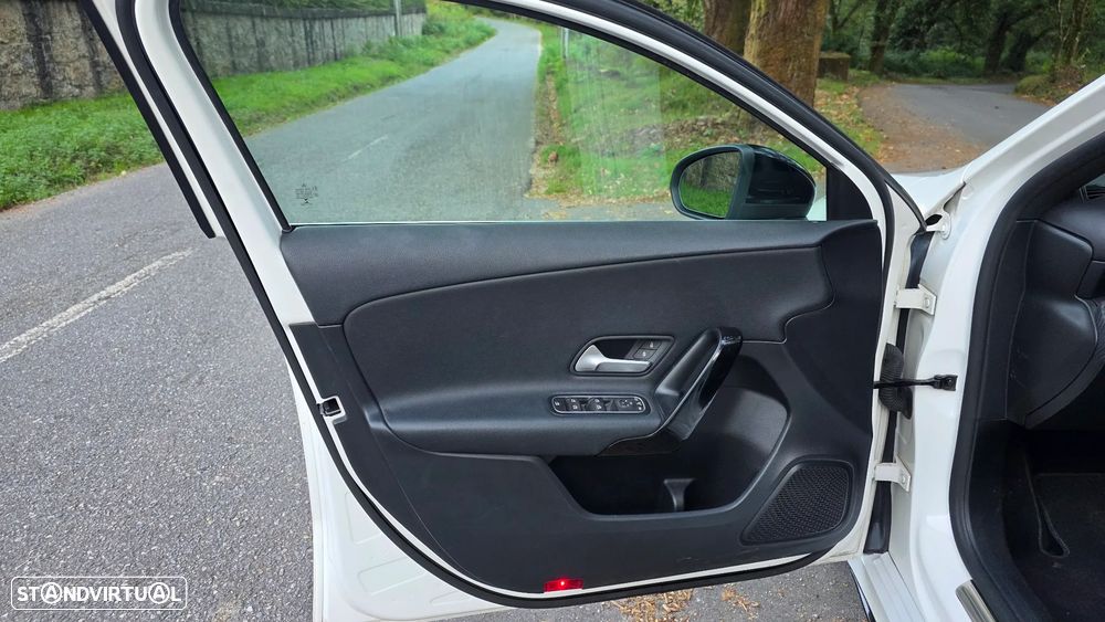 Mercedes-Benz A 180 d 7G-DCT AMG Line - 29