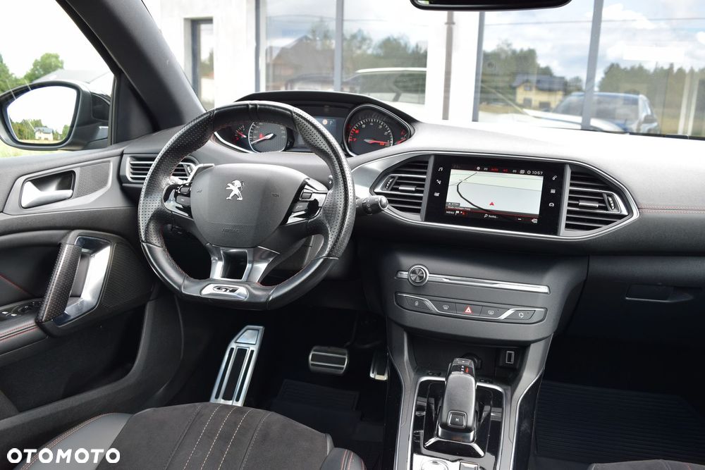 Peugeot 308 PureTech 225 EAT8 Stop & Start GT - 27