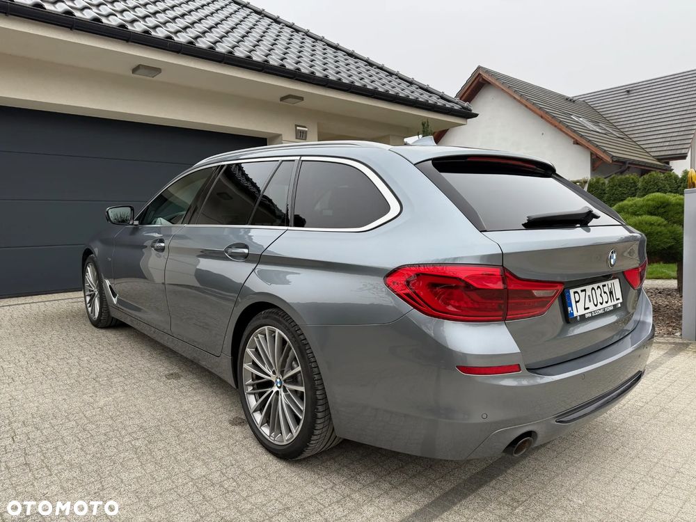 BMW Seria 5 520d Sport Line - 8