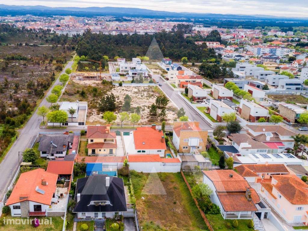 Lote de Terreno para Construção, Ovar, Zona Nobre - Grande imagem: 4/6