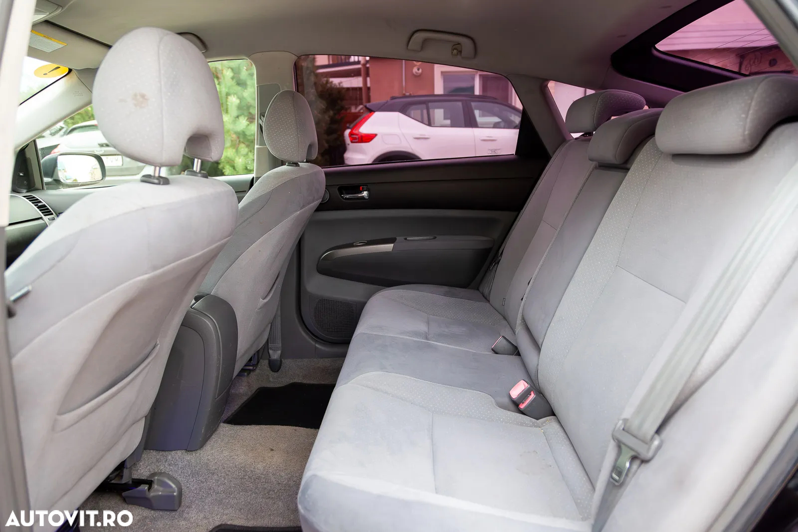 Toyota Prius - 12
