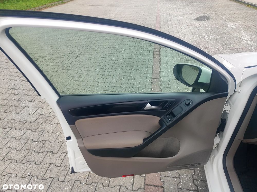 Volkswagen Golf 1.4 Style - 32