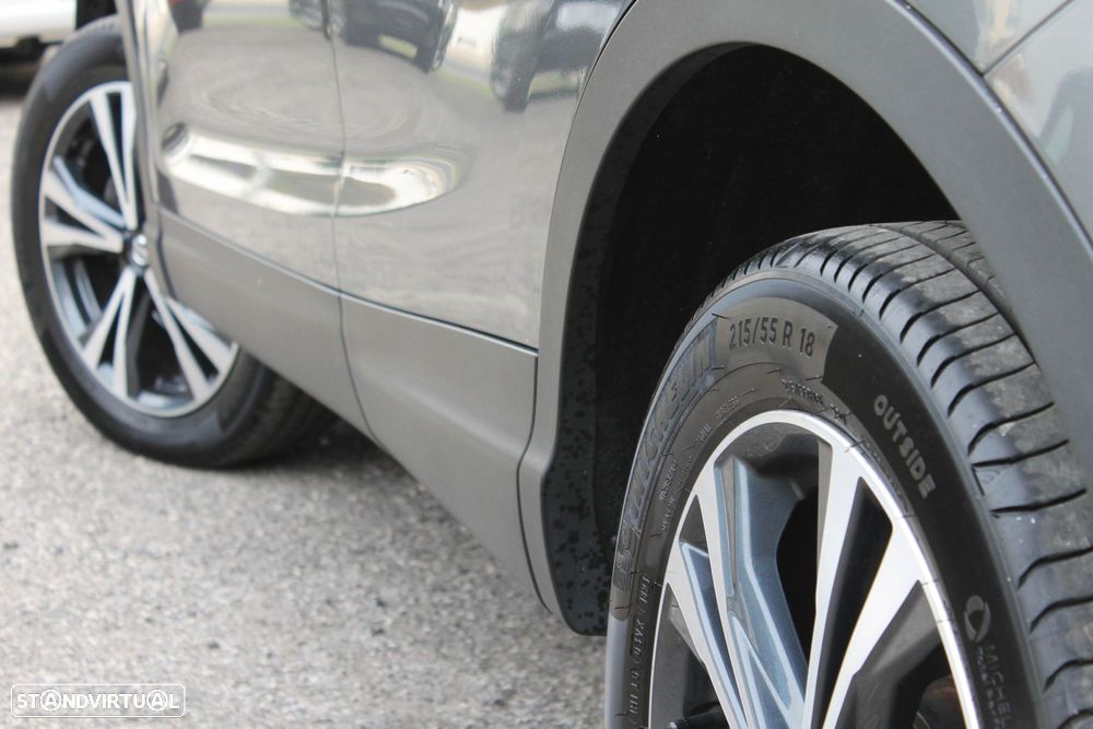 Nissan Qashqai 1.5 dCi N-Connecta J18+Led - 46