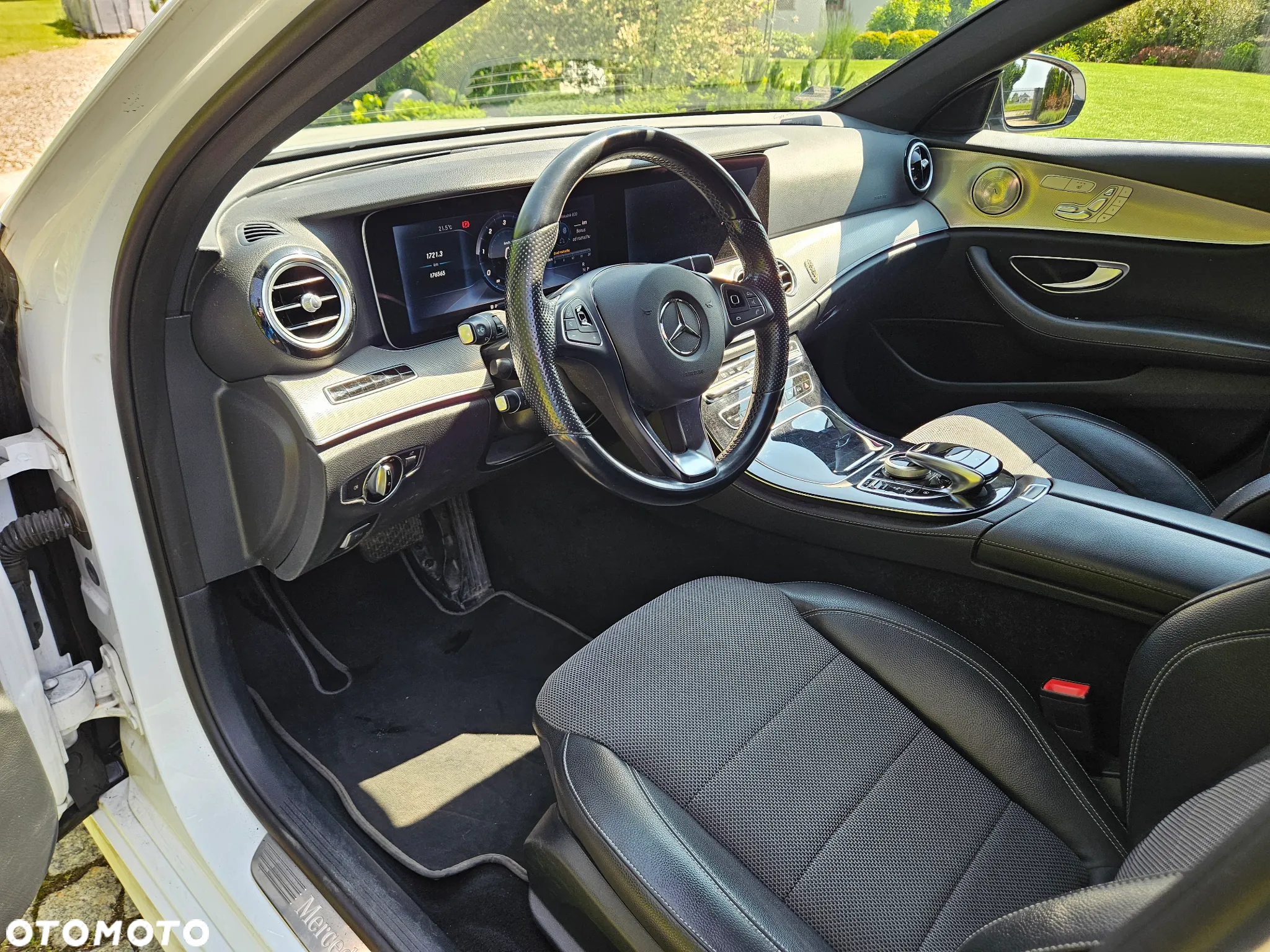 Mercedes-Benz Klasa E 220 d T 9G-TRONIC AMG Line - 11
