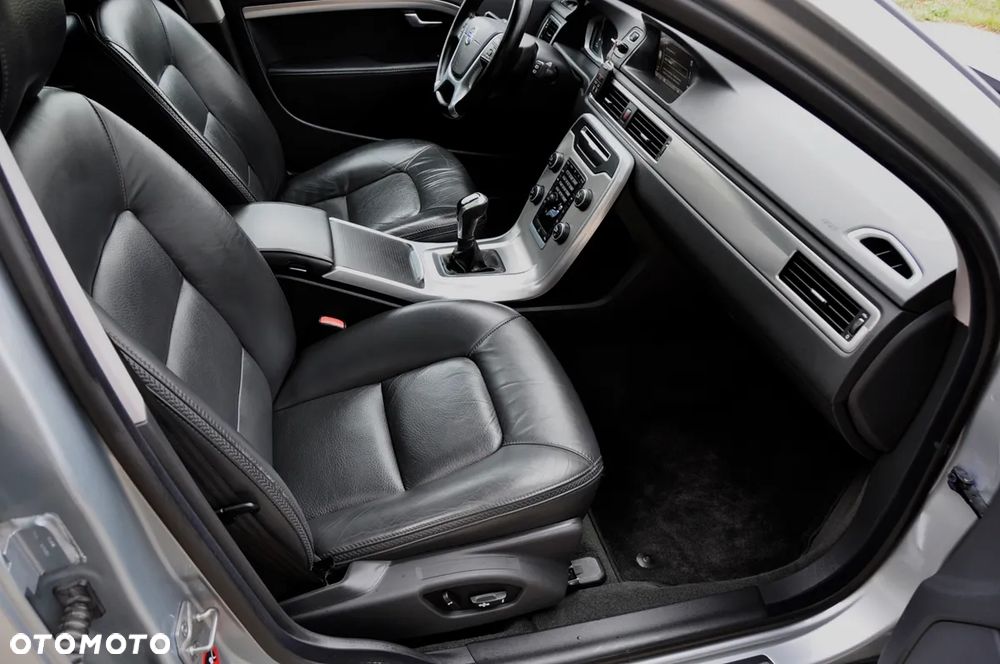 Volvo XC 70 D4 Summum - 11