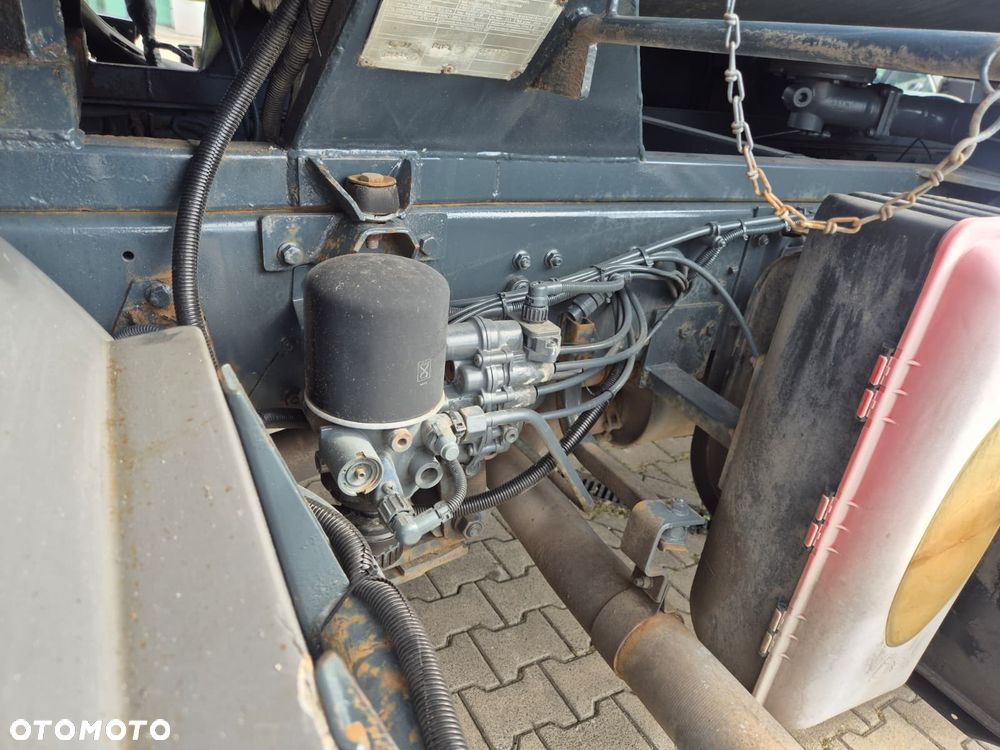 DAF LF 55 / AUTOCYSTERNA / BECZKA NA PALIWO / CYSTERNA / NIE RDZEWNA  / ADR / TDT / WYMIENIONY SILNIK / W PEŁNI SPRAWNY / SERWISOWANY / OD DOŁU I OD GÓRY WLEW / BEZWYPADKOWY / 2 KOMORY 8300 m3 - 13