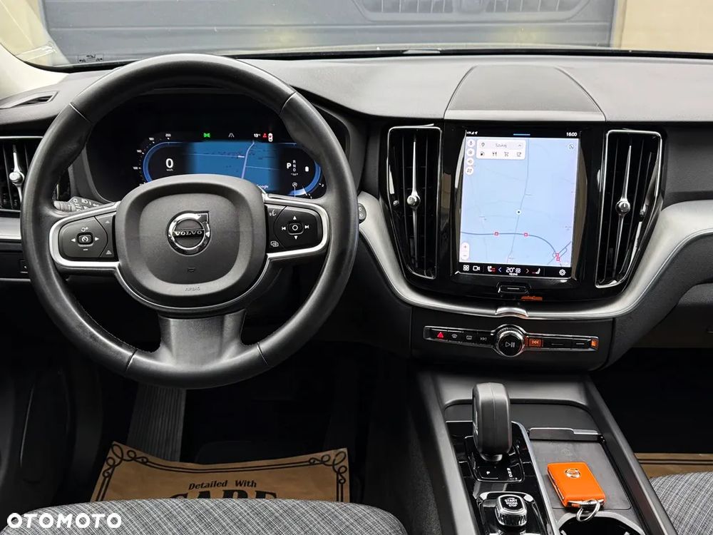 Volvo XC 60 B4 D Geartronic Momentum Pro - 37
