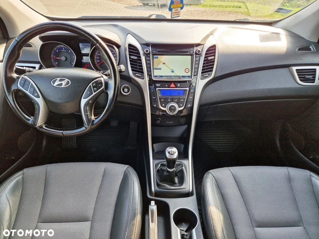 Hyundai i30 1.6 CRDi Premium - 29
