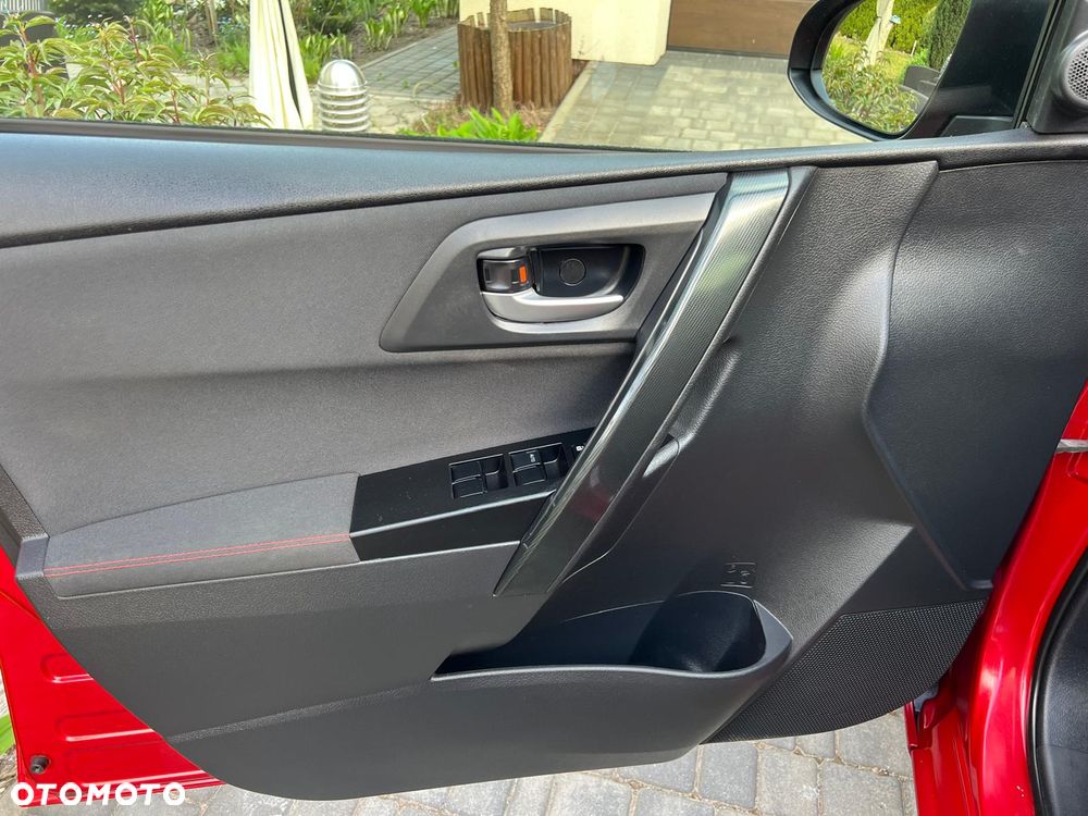 Toyota Auris 1.6 Selection - 14