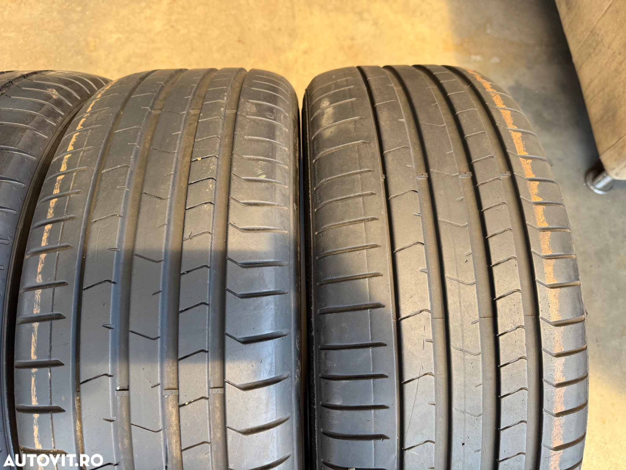 Vând set anvelope 225/40/19-255/35/19 Pirelli de vară cu runflat aproape noi - 2
