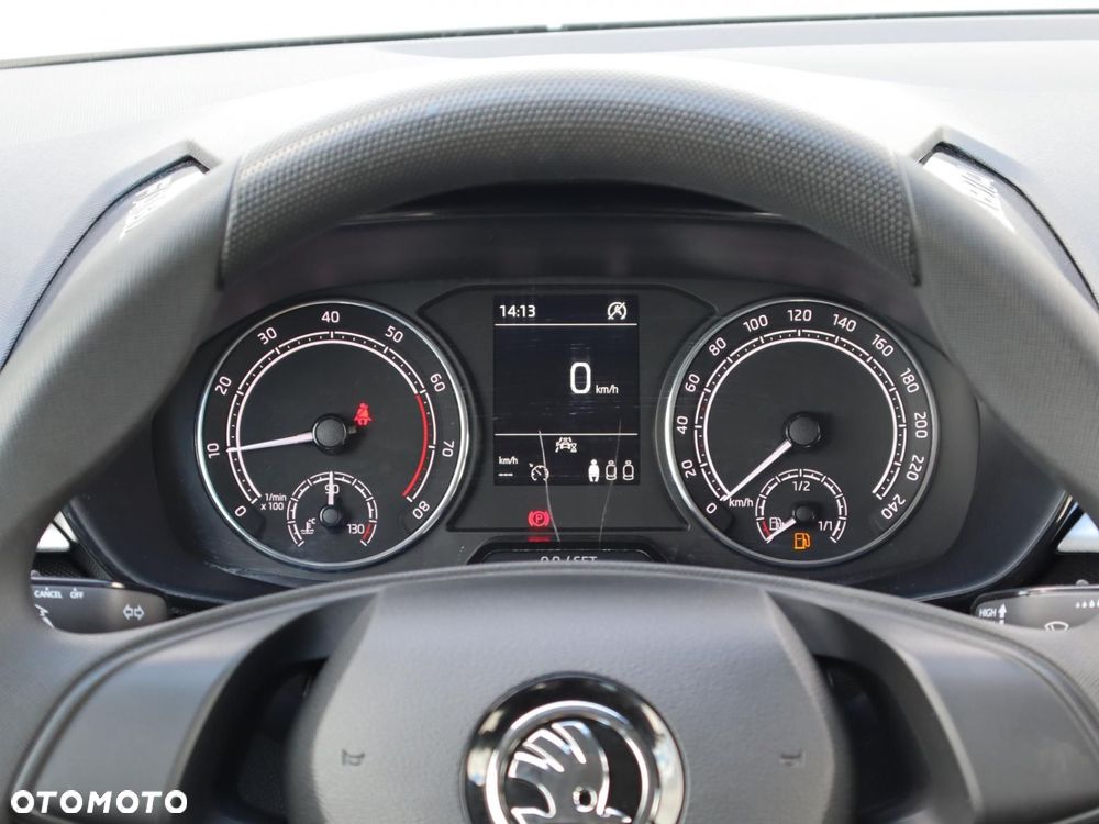 Skoda Fabia - 11