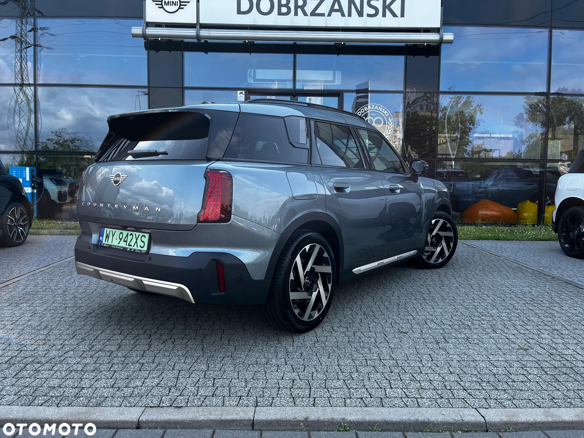 MINI Countryman E 66.5kWh Linia Favoured - 3