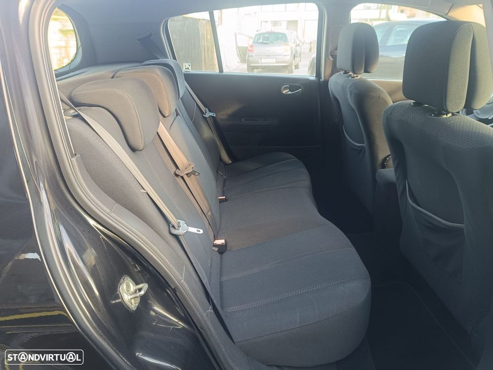 Renault Mégane 1.5 dCi Confort - 11