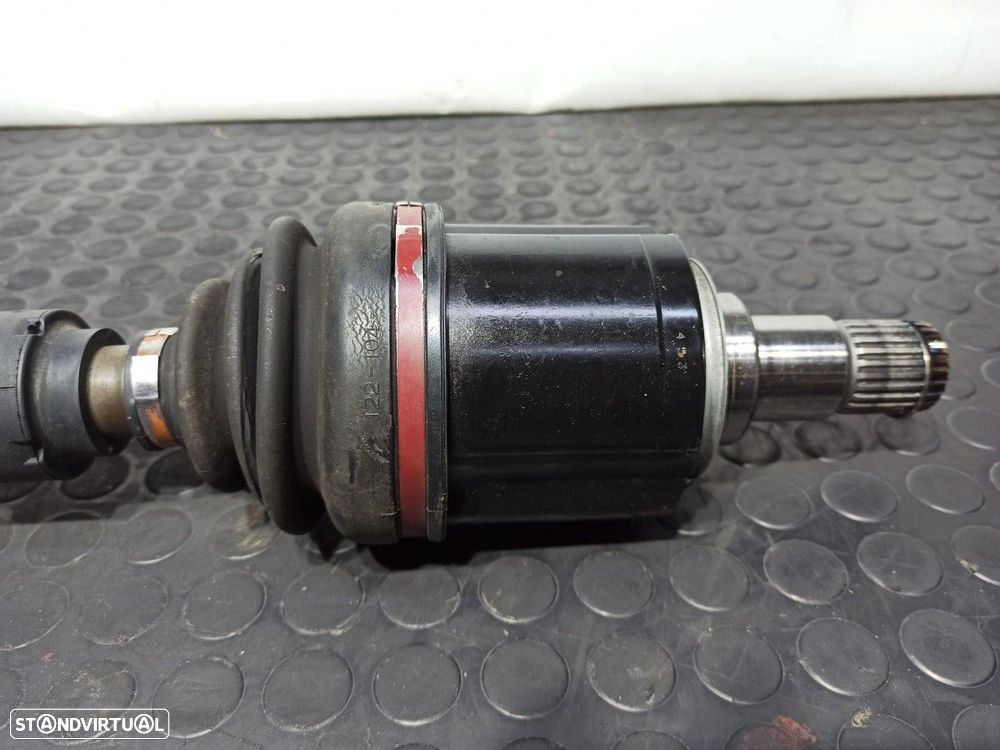 TRANSMISSÃO FRENTE ESQUERDA MITSUBISHI OUTLANDER (GF0) MOTION 2WD - 5