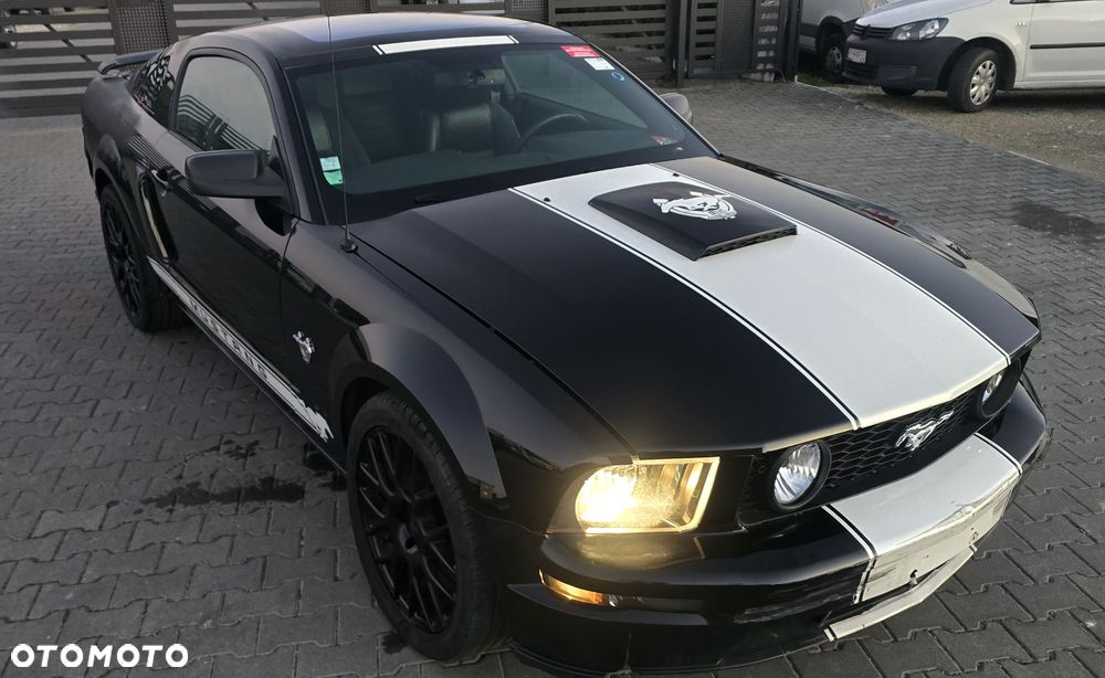 Ford Mustang 4.6 V8 GT Premium - 5