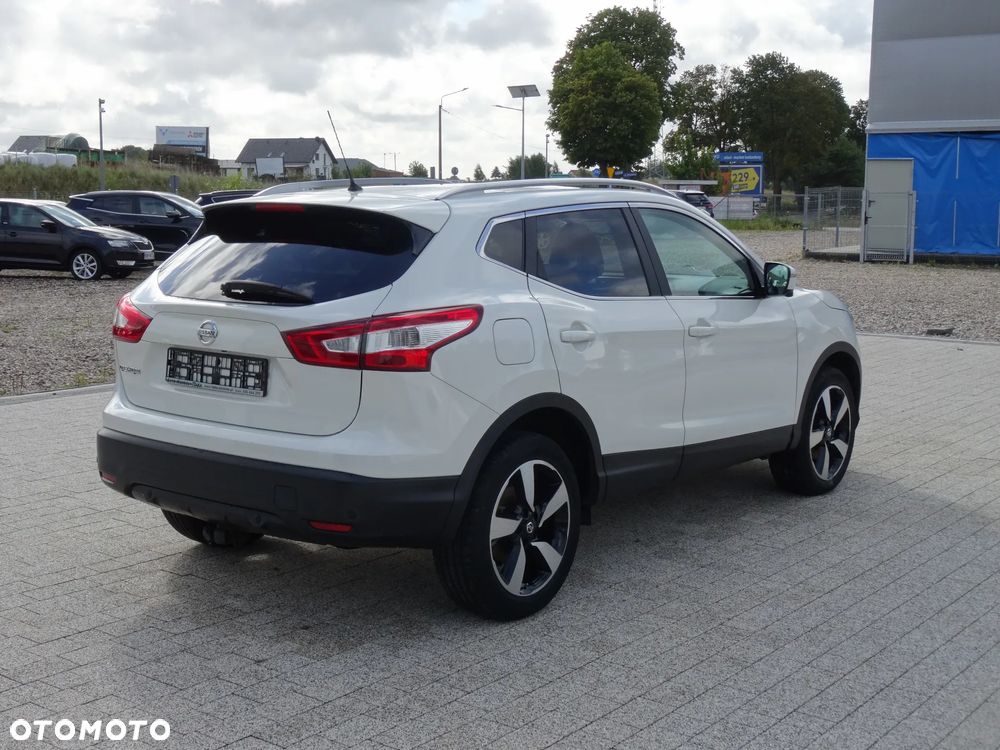 Nissan Qashqai 1.6 DCi 4x4 N-Connecta EU6 - 10