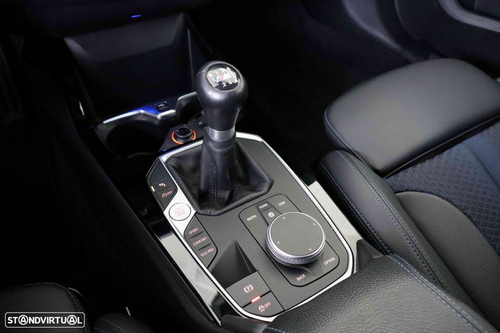 BMW 116 d Pack Desportivo M - 37