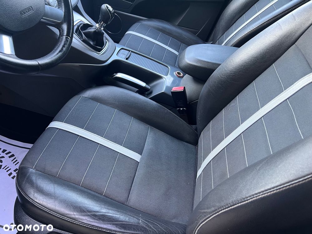 Ford Kuga 2.0 TDCi 4x4 Titanium - 21