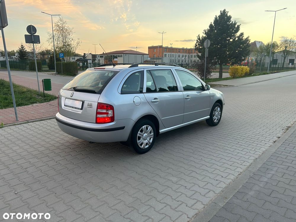 Skoda Fabia 1.4 16V Cool Edition - 4